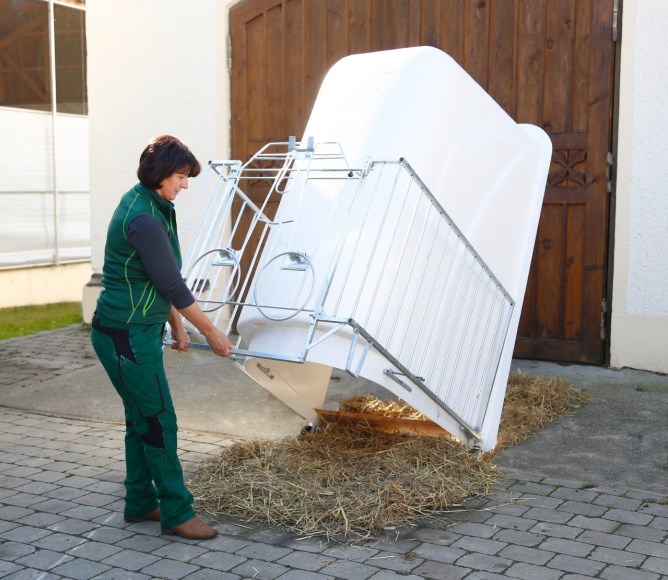 CalfHouse Master Plus mit leichter Umzäunun